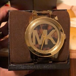 Michael Kors Womans watch